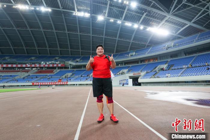 巩立姣世锦赛夺冠突破20米目标