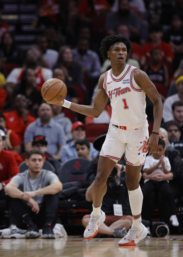 火箭控卫短缺引补强机遇 斯通或重塑阵容