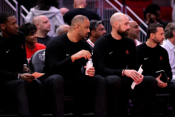 火箭控卫短缺引补强机遇 斯通或重塑阵容