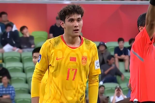 中国男足热身赛0-2负喀麦隆 下半场展现顽强斗志