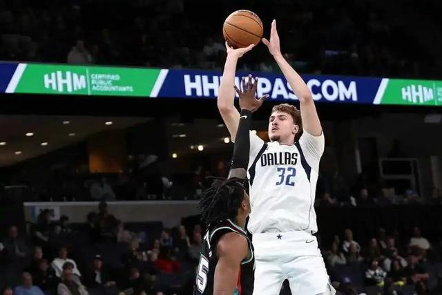 达拉斯独行侠新援米德尔顿创历史纪录 助力球队